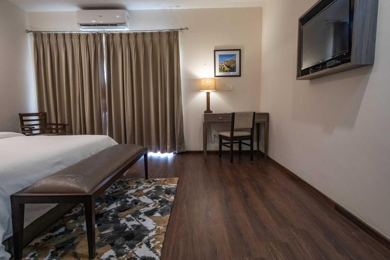 Hotel Alaya Dehradun Exterior foto